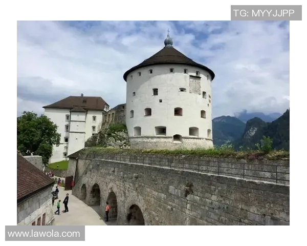 古铁雷斯的传奇人生与音乐之路：从小镇少年到国际巨星的蜕变故事