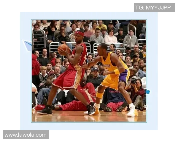 科比与詹姆斯在2007年的巅峰对决与篮球传奇的交锋之路