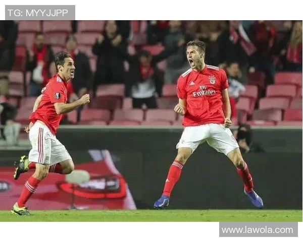 阿罗卡主场迎战本菲卡力争全取三分展现斗志与实力