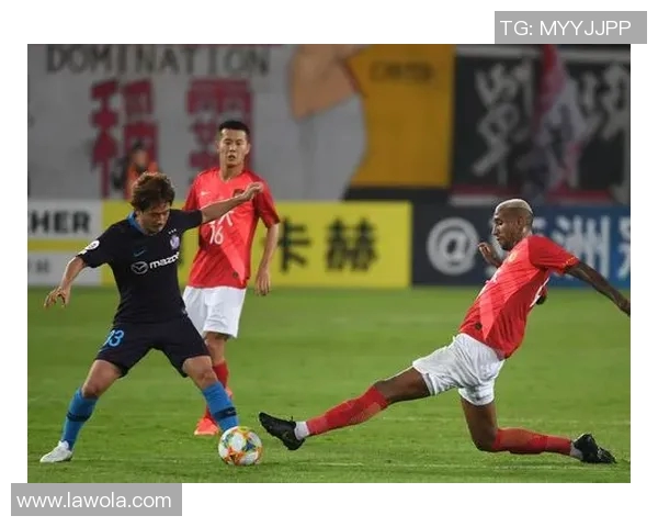 鲁能与广岛三箭精彩对决直播全程回顾与分析